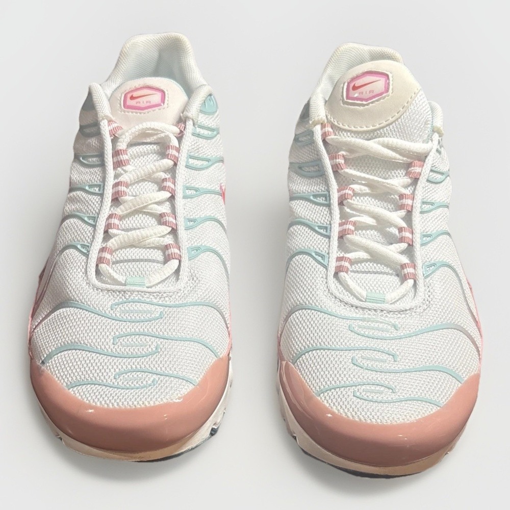 NEW Nike Air Max Plus GS Youth Sneakers White Siren Red Red Stardust Size 5.5Y